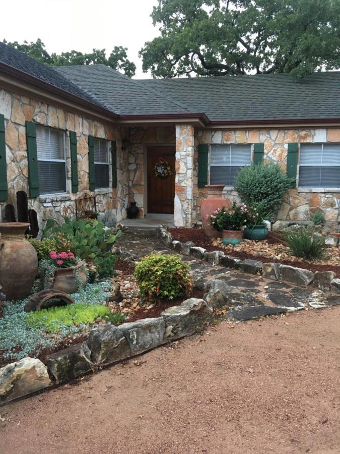 Casa Del Rio Bed And Breakfast Bastrop Exterior photo